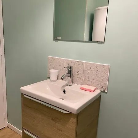 Au Reconfort De Draps Et Serviettes Fournies 12 *