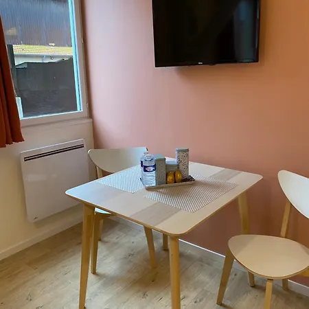 Au Reconfort De Draps Et Serviettes Fournies 12 Apartman *